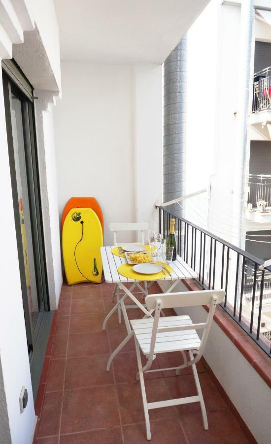 Happy Holiday Beach Home Sitges Exterior photo