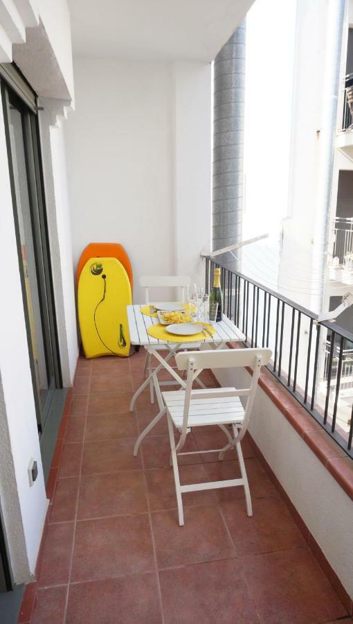 Happy Holiday Beach Home Sitges Exterior photo